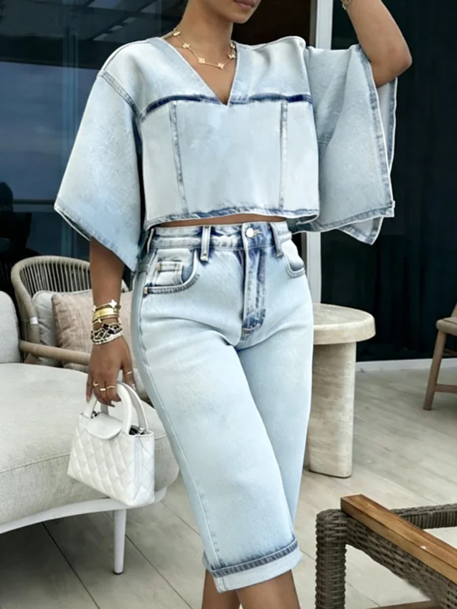 High Waisted Buttoned Contrast Color Pockets Split-Joint Denim Shorts - Image 2