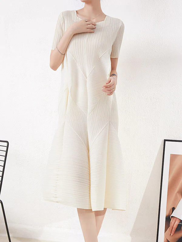 High Waisted Loose Pleated Solid Color Round-Neck Midi Dresses - Image 10