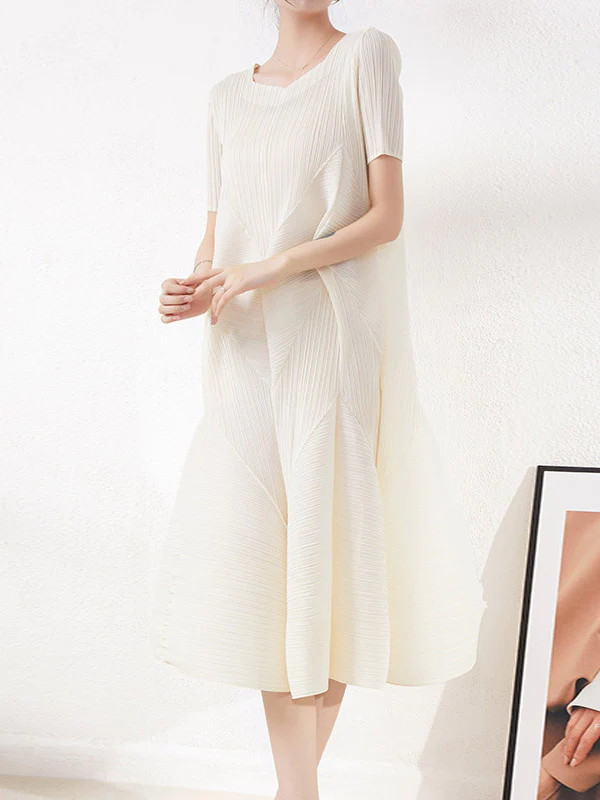 High Waisted Loose Pleated Solid Color Round-Neck Midi Dresses - Image 12