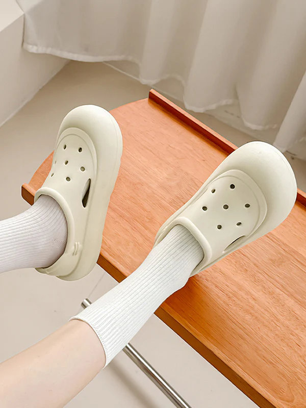 Hollow Round Cut Solid Color Crocs Platform Shoes Sandals - Image 12