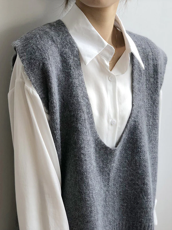 Knitting Irregularity Solid V-Neck Vest - Image 11
