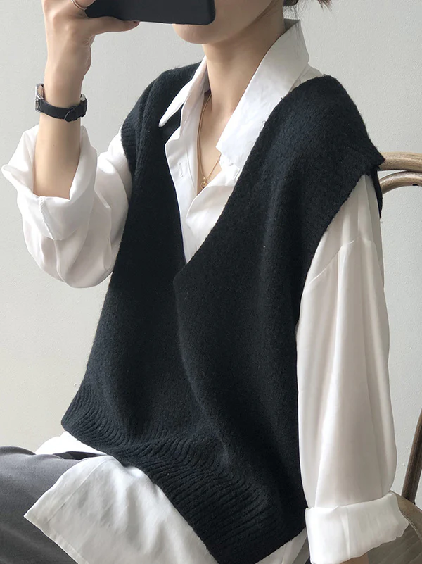 Knitting Irregularity Solid V-Neck Vest - Image 6