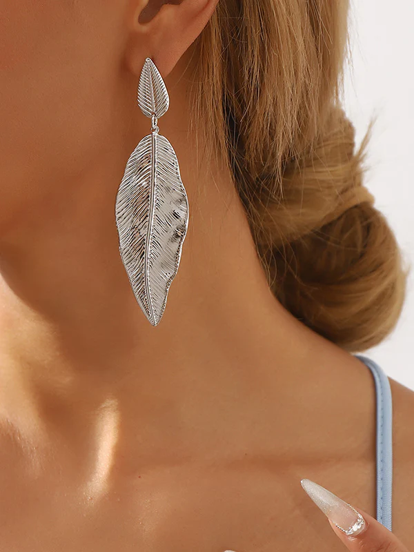 Leaves Shape Drop Earrings - Image 2