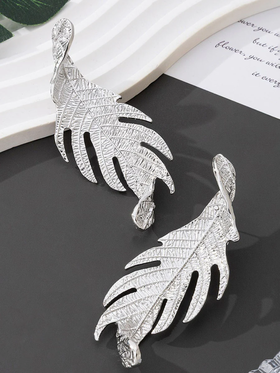 Leaves Shape Earrings Accessories - Image 3