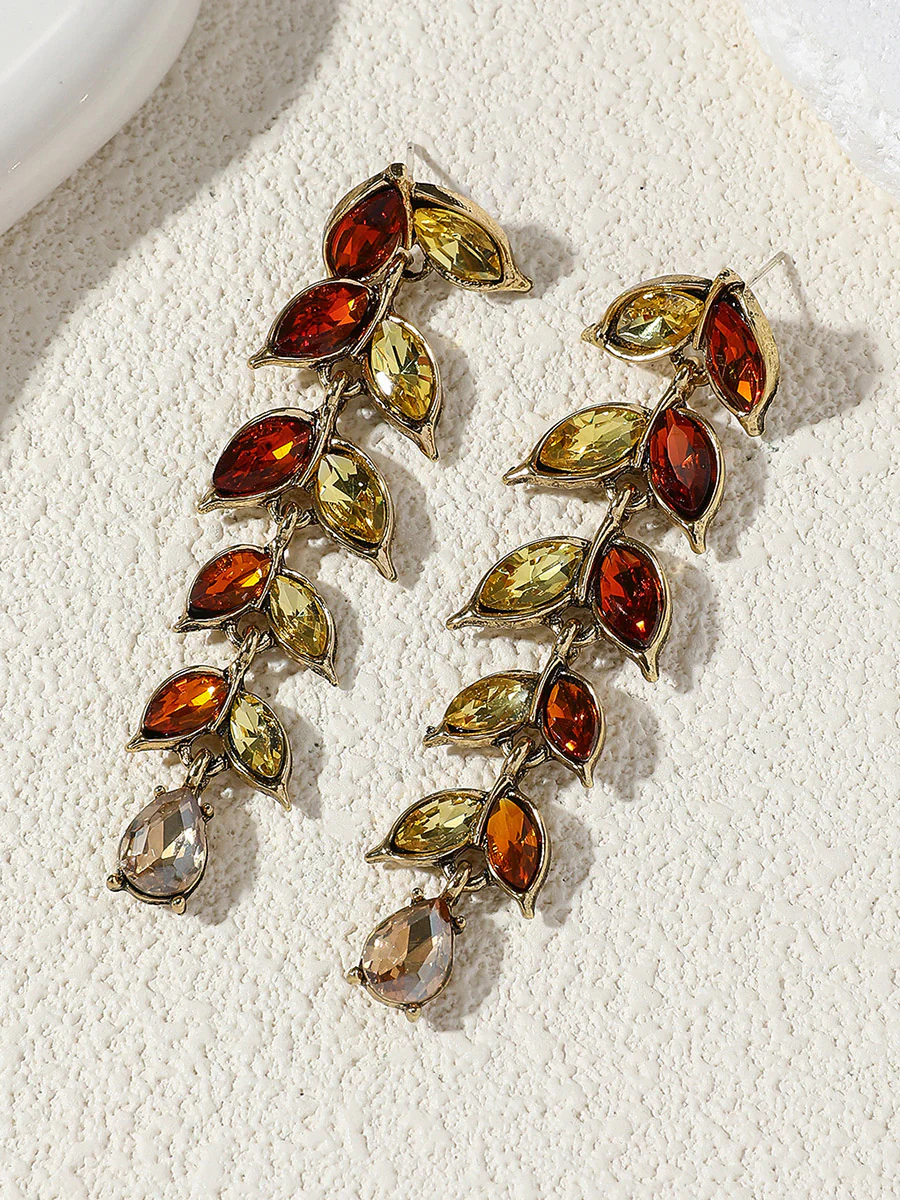 Leaves Shape Rhine Stones Earrings Accessories - Image 3