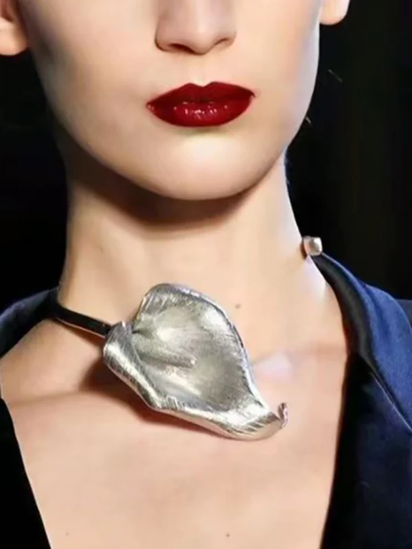 Leaves Shape Solid Color Necklaces Accessories - Image 2