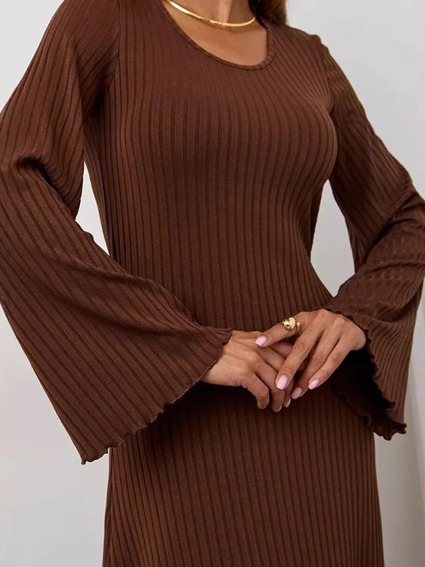 Long Sleeves Pleated Ruffled Solid Color Split-Joint Round-Neck Maxi Dresses - Image 22