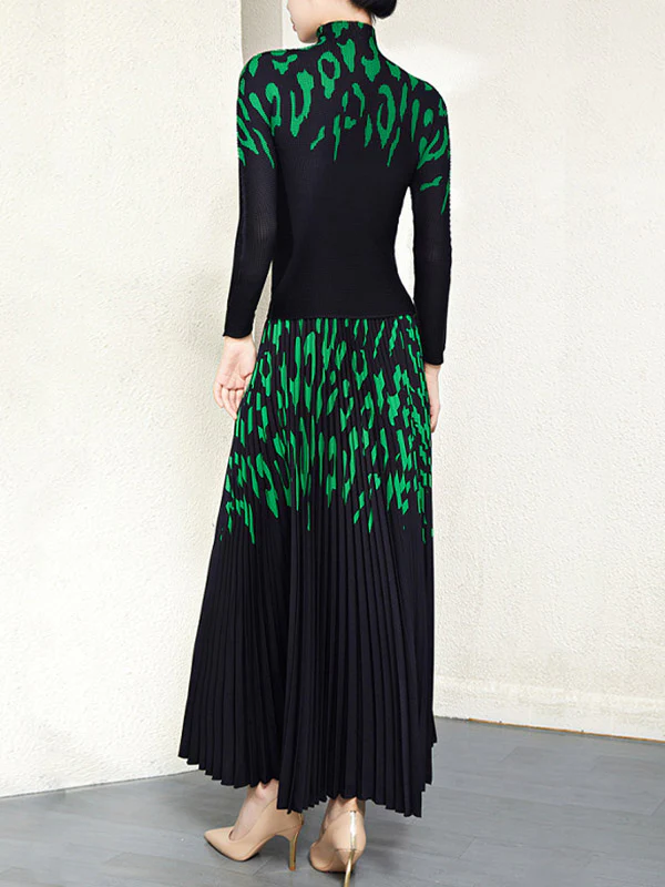 Long Sleeves Printed Mock Neck T-Shirt Top + Pleated A-Line Skirts Bottom Two Pieces Set - Image 6