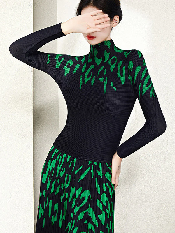 Long Sleeves Printed Mock Neck T-Shirt Top + Pleated A-Line Skirts Bottom Two Pieces Set - Image 7