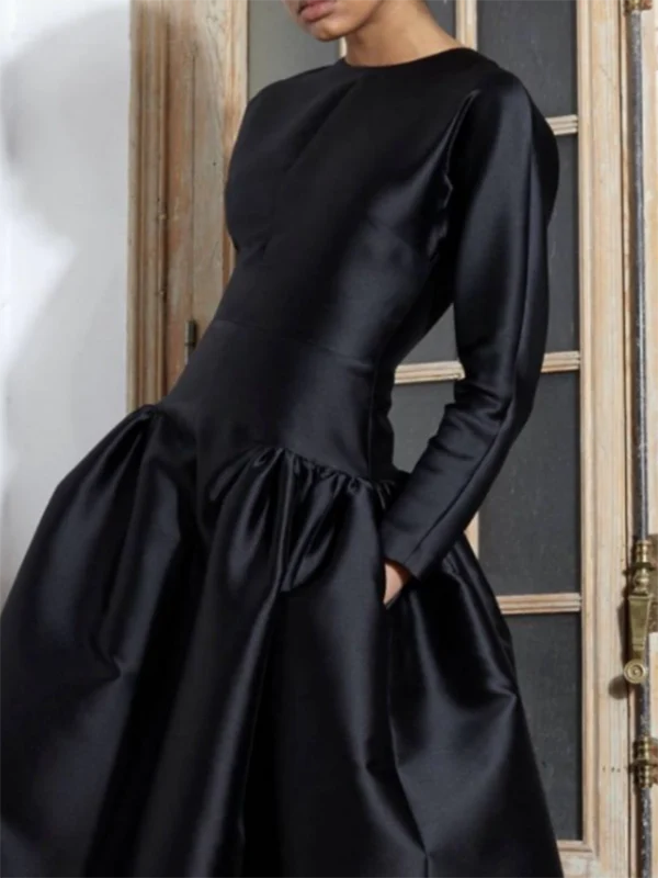 Long Sleeves Solid Color Round-Neck Midi Dresses - Image 3