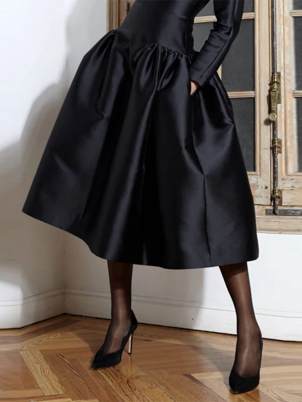 Long Sleeves Solid Color Round-Neck Midi Dresses - Image 4