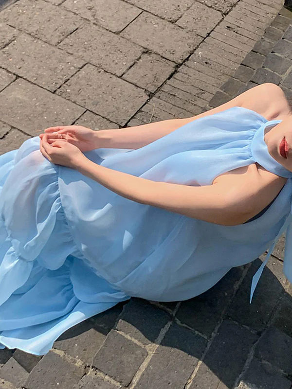 Loose Sleeveless Solid Color Halter-Neck Midi Dresses - Image 3