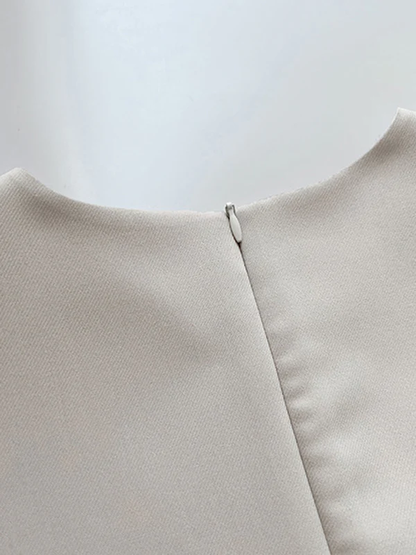 Loose Sleeveless Solid Color Round-Neck Midi Dresses - Image 13