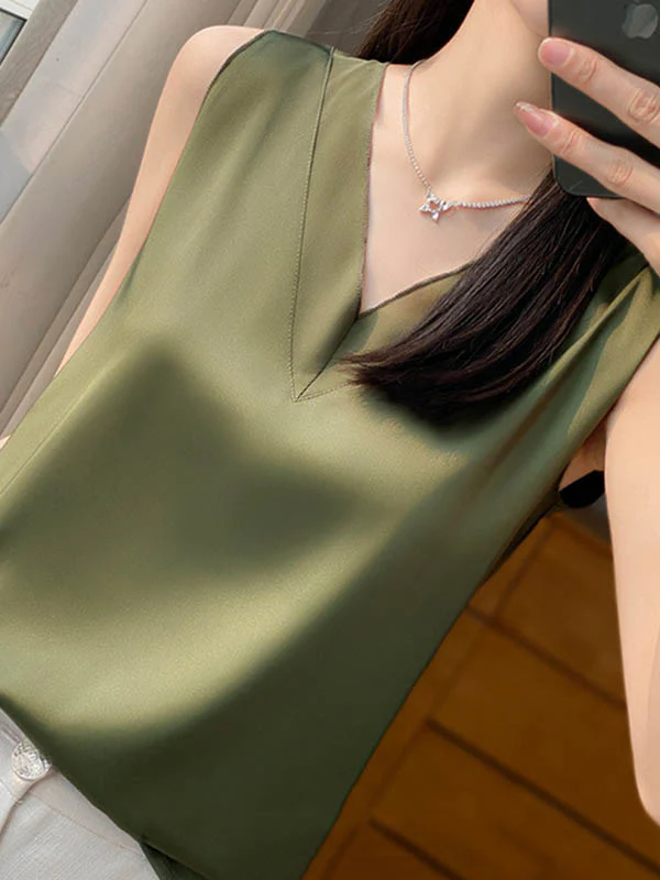 Loose Sleeveless Solid Color V-Neck Vest Top - Image 13