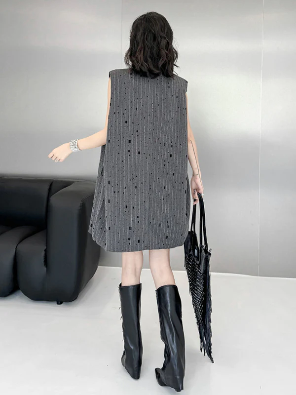 Loose Sleeveless Striped Lapel Vest Top - Image 11