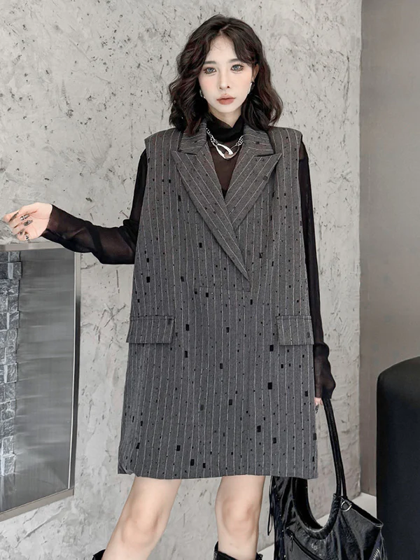 Loose Sleeveless Striped Lapel Vest Top - Image 16