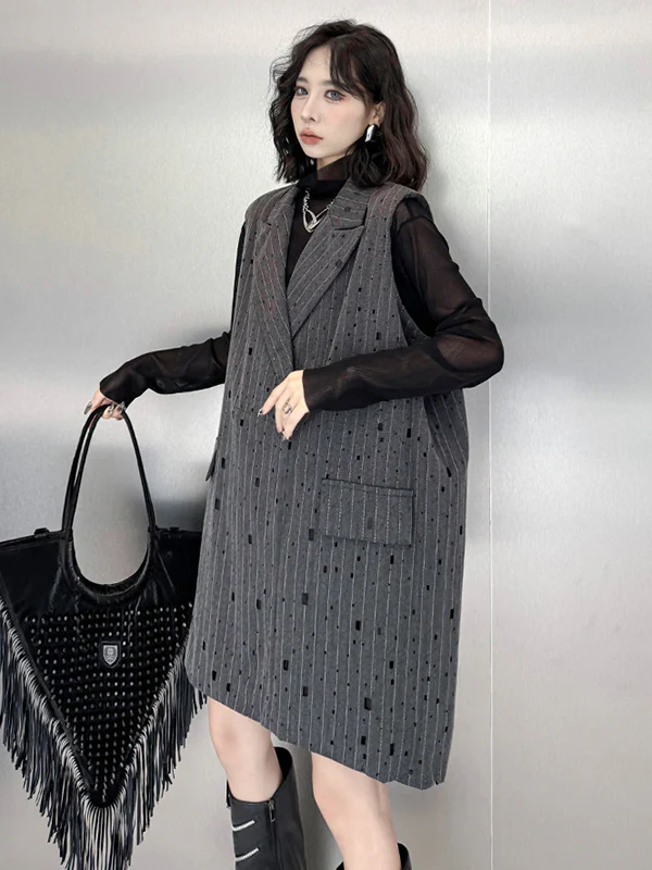 Loose Sleeveless Striped Lapel Vest Top - Image 17