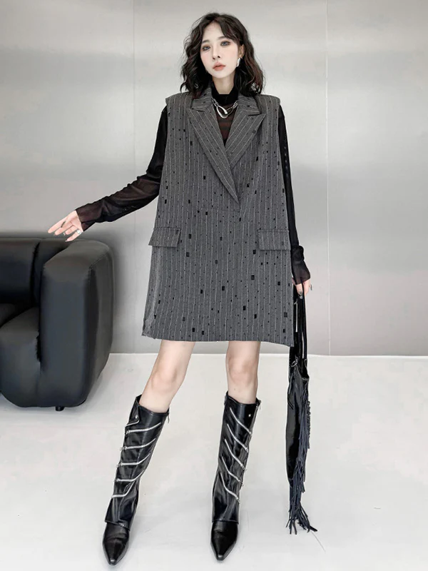 Loose Sleeveless Striped Lapel Vest Top - Image 5
