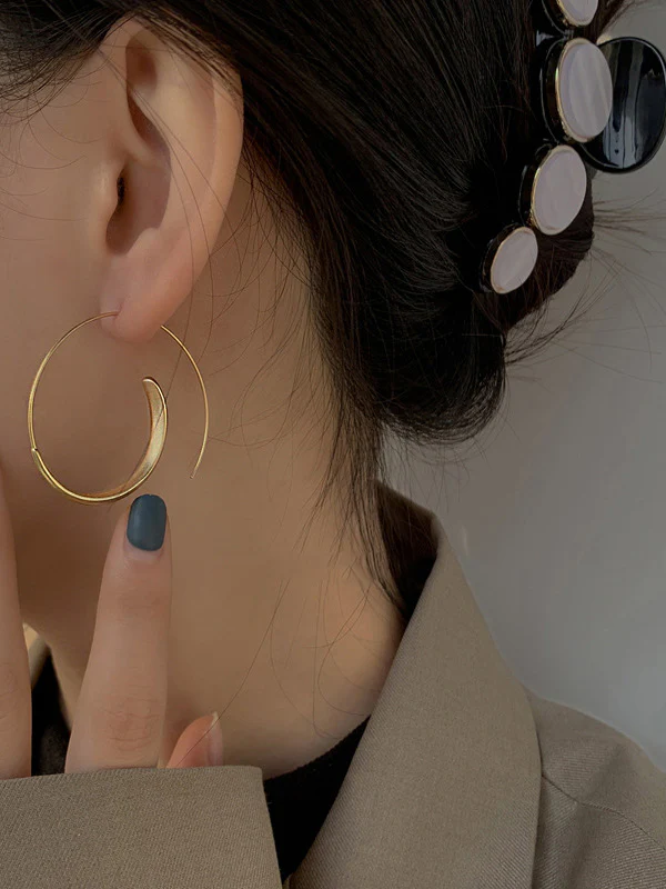 Normcore Geometric Matte Earrings - Image 2