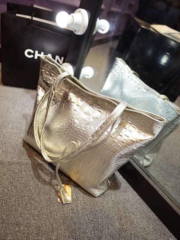 Original Solid Color Shiny Tote Bag - Image 2