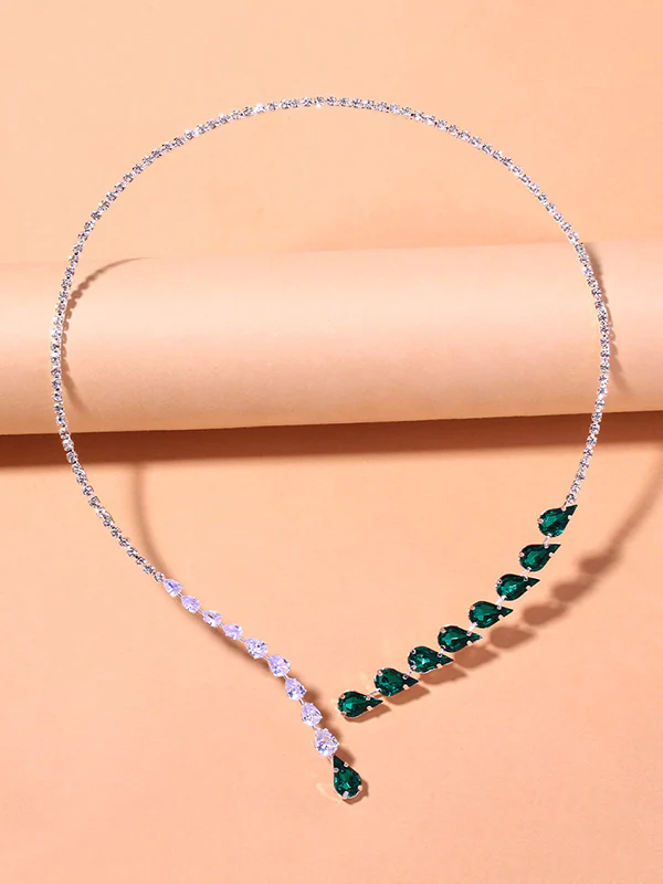 Original Stylish Statement Crystal Necklace - Image 3