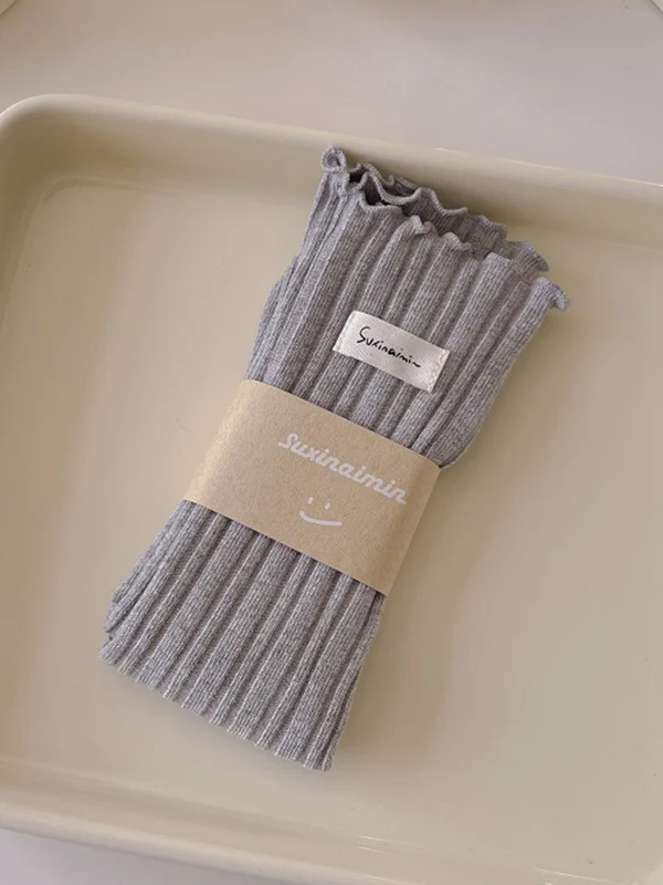 Pleated Wood Ear Lace Socks - Image 10