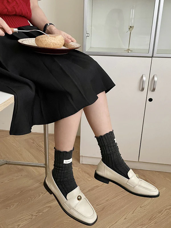 Pleated Wood Ear Lace Socks - Image 5