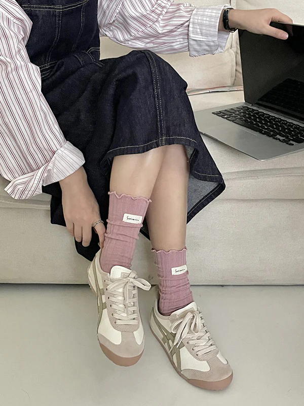 Pleated Wood Ear Lace Socks - Image 6