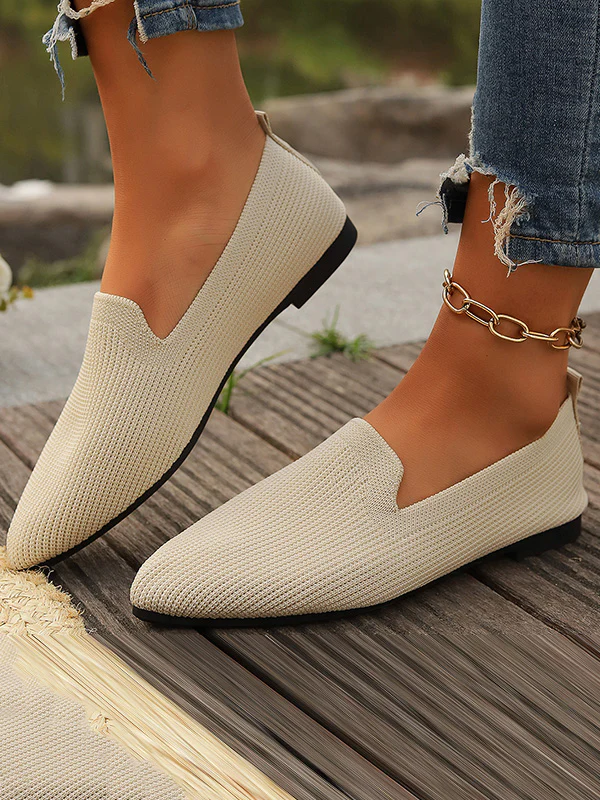 Pointed-Toe Shallow Cut Split-Joint Flat Shoes - Image 3