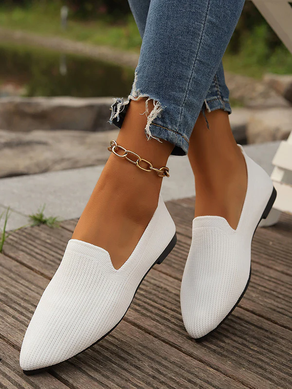 Pointed-Toe Shallow Cut Split-Joint Flat Shoes - Image 4