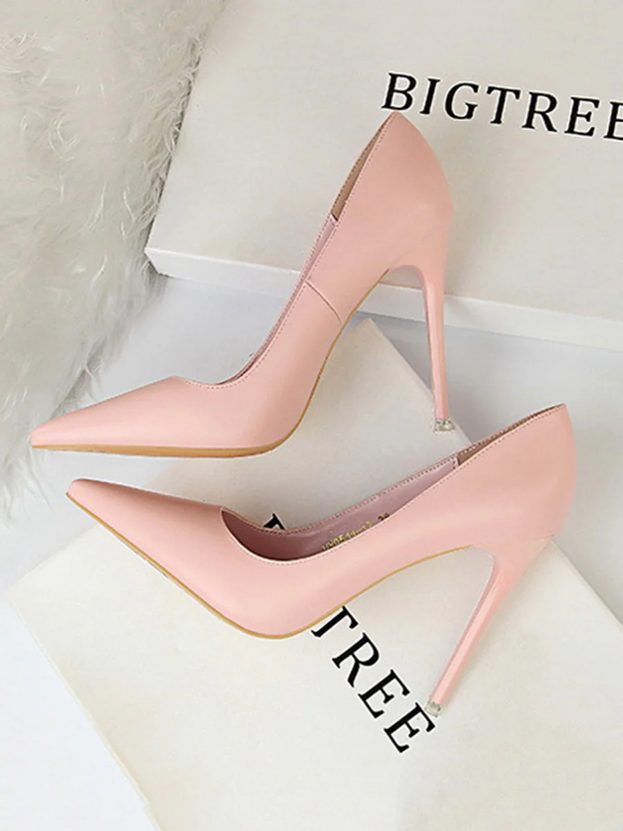 Pointed-Toe Solid Color Pumps - Image 10