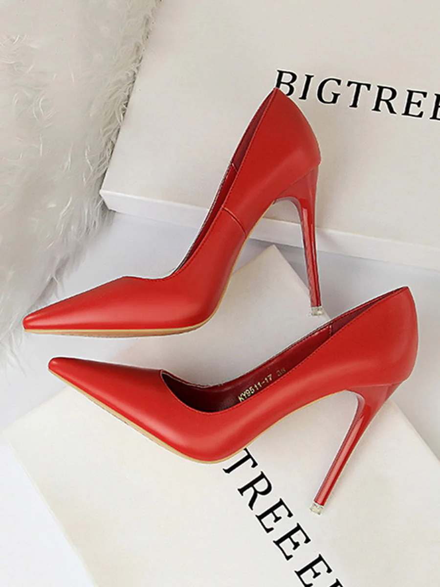 Pointed-Toe Solid Color Pumps - Image 12