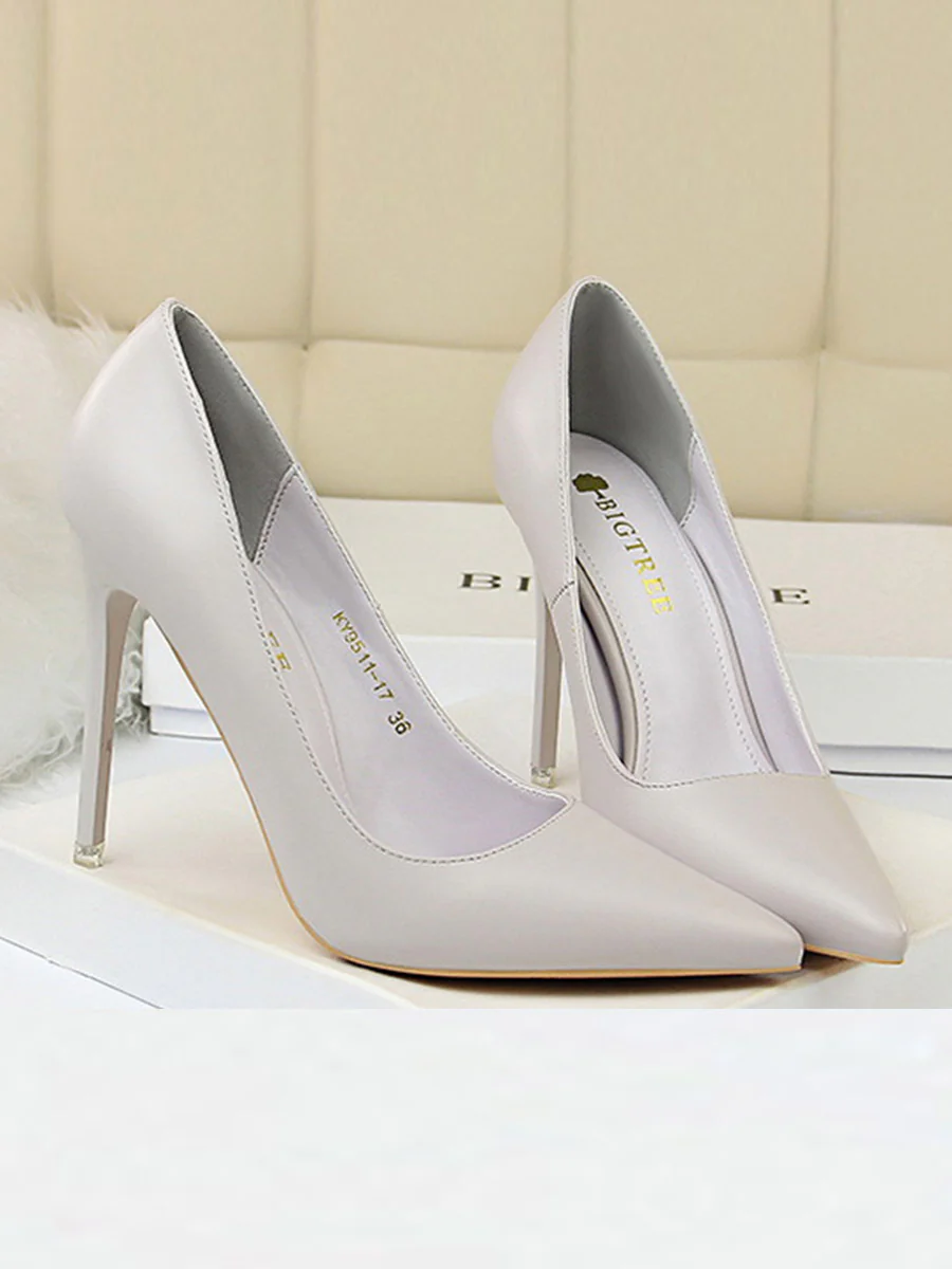 Pointed-Toe Solid Color Pumps - Image 3