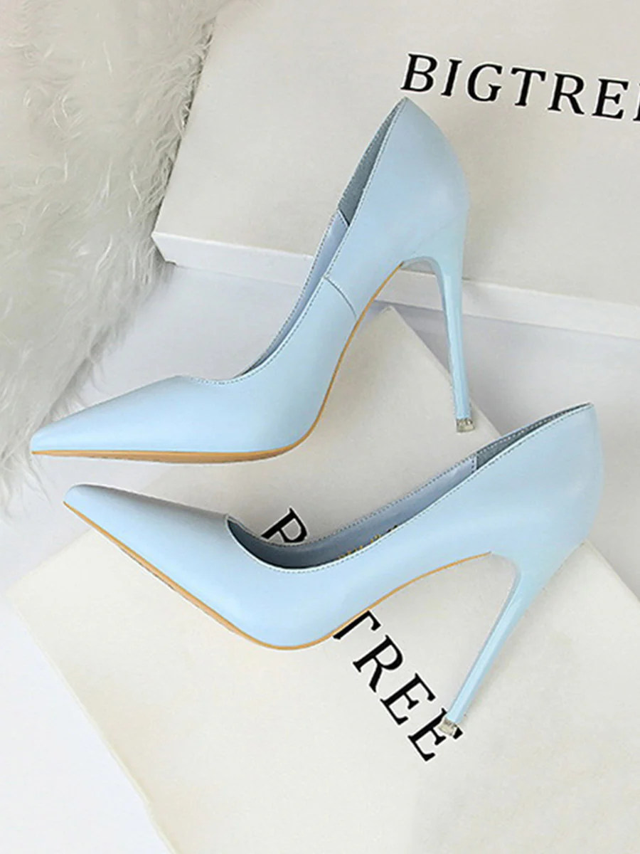 Pointed-Toe Solid Color Pumps - Image 8