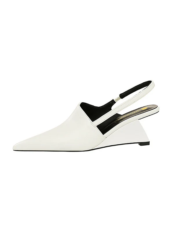 Pointed-Toe Split-Joint Pumps - Image 10