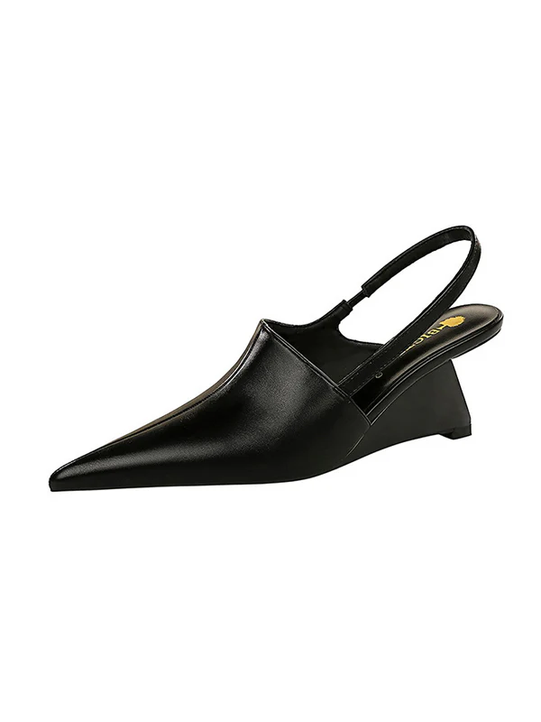 Pointed-Toe Split-Joint Pumps - Image 12
