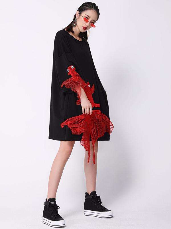 Red Goldfish Embroidered Loose Round Neck T-Shirt Dress - Image 2