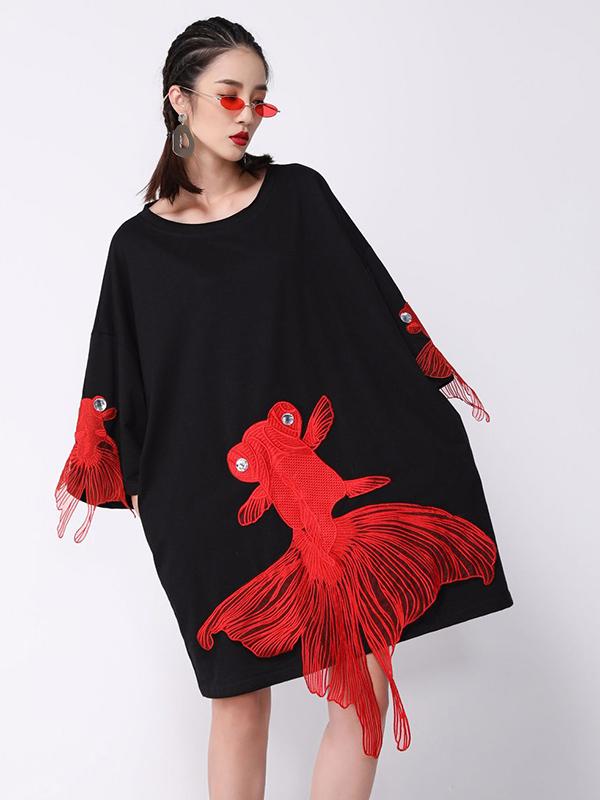 Red Goldfish Embroidered Loose Round Neck T-Shirt Dress - Image 3