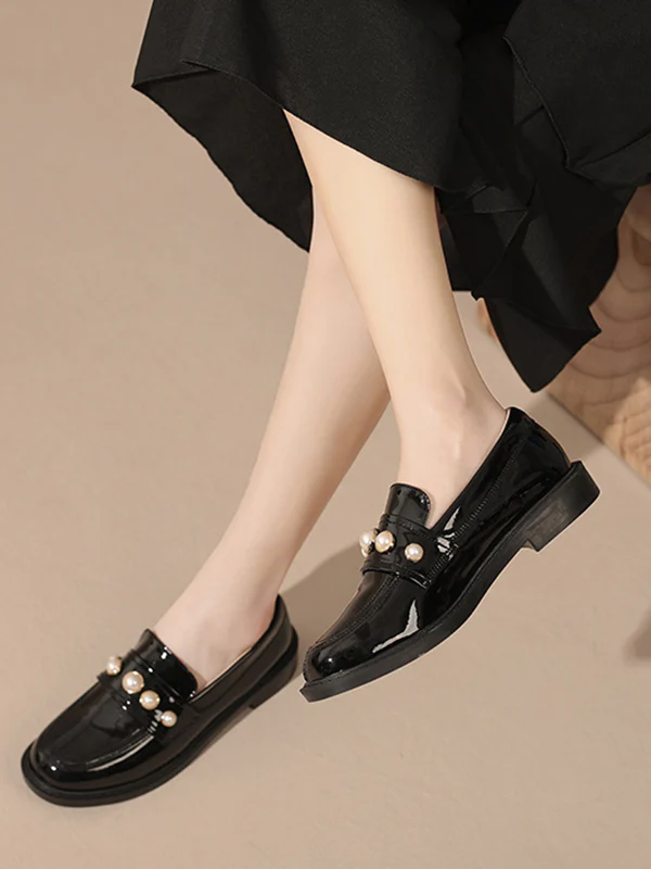 Round-Toe Split-Joint Loafers - Image 2