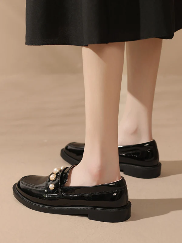 Round-Toe Split-Joint Loafers - Image 5