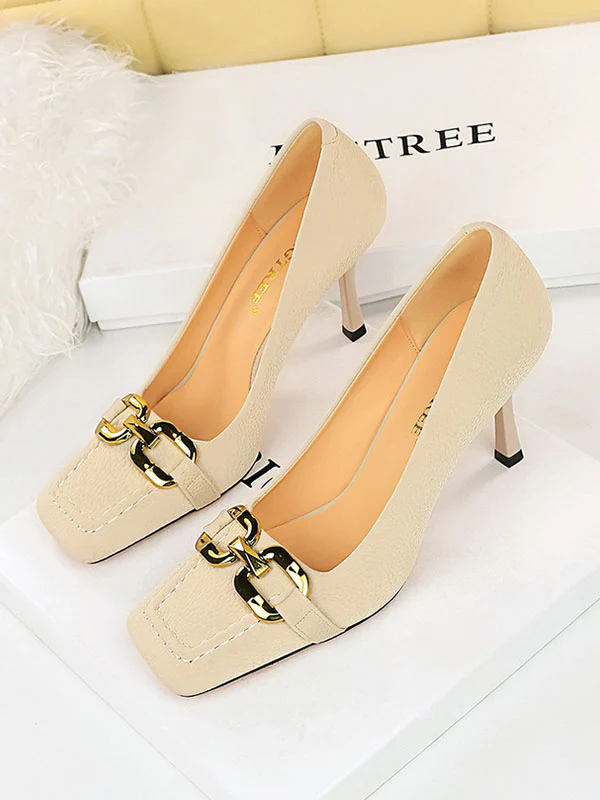 Shallow Cut Split-Joint Square-Toe Pumps - Image 4