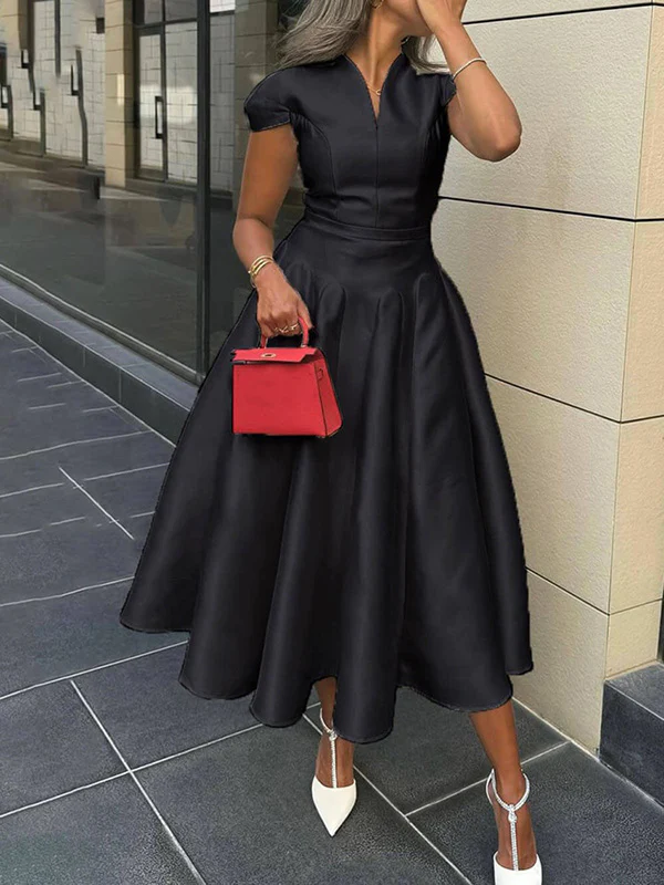 Short Sleeves Solid Color V-Neck Midi Dresses - Image 2