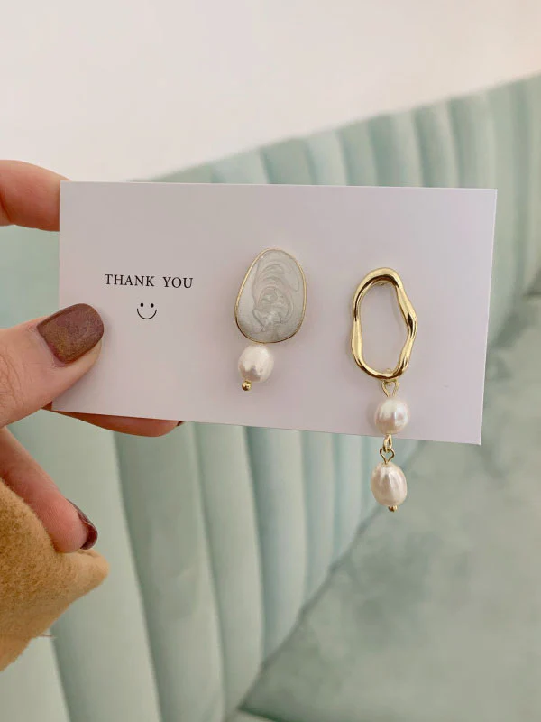 Simple Asymmetric Pearl Geometry Earrings - Image 10