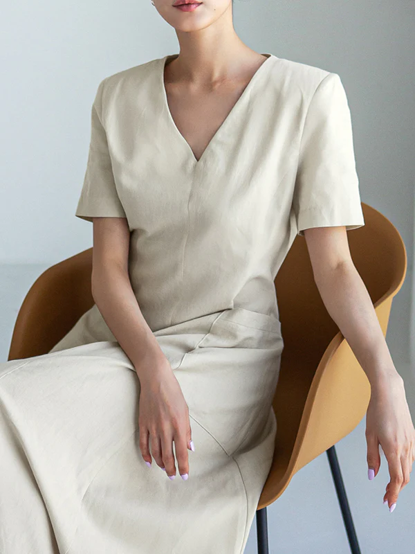 Simple Casual Solid Color Pleated Midi Dress - Image 12