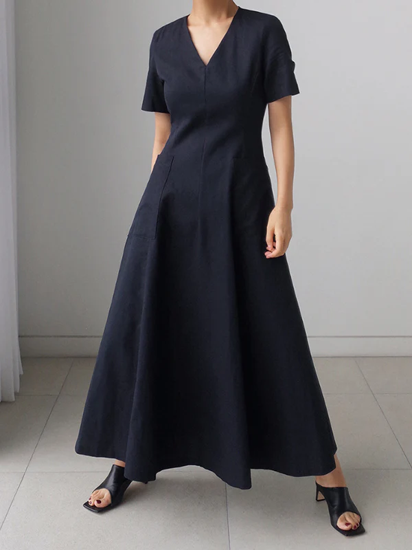 Simple Casual Solid Color Pleated Midi Dress - Image 4