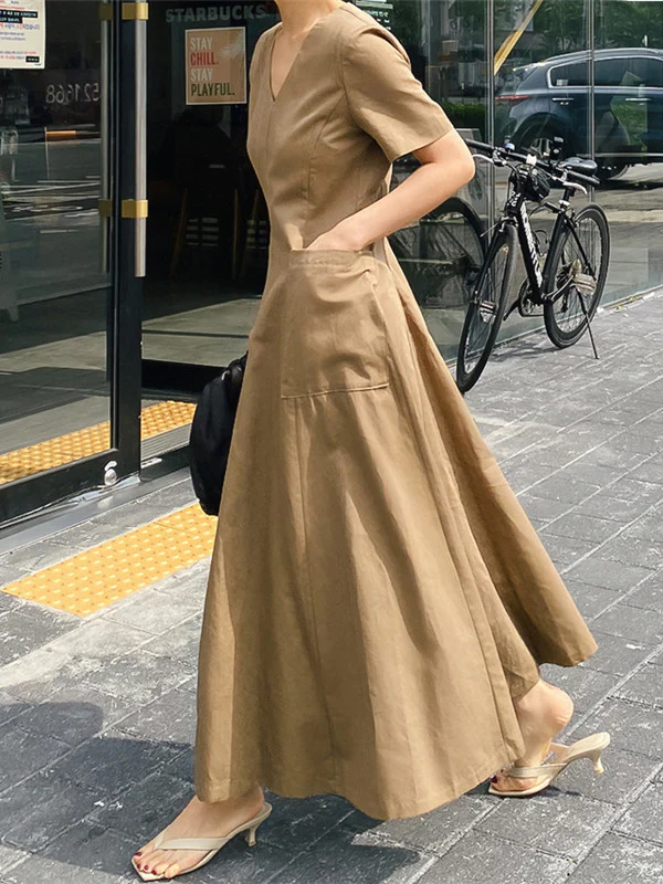 Simple Casual Solid Color Pleated Midi Dress - Image 7