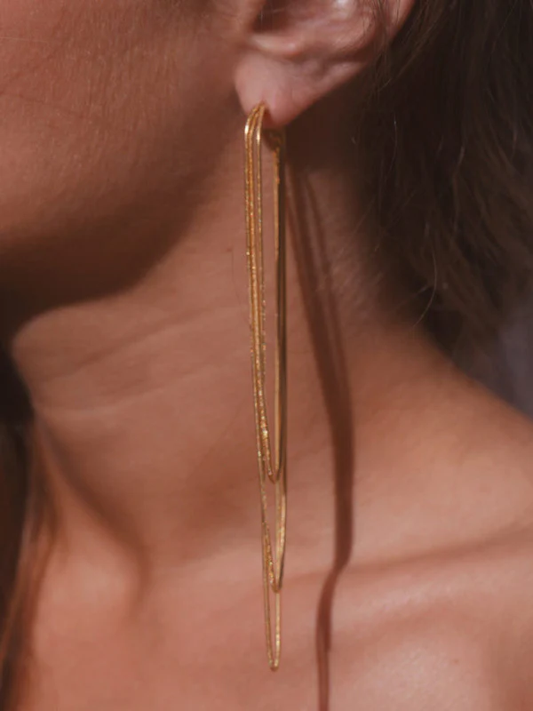 Simple Casual Tasseled Solid Color Earrings - Image 3