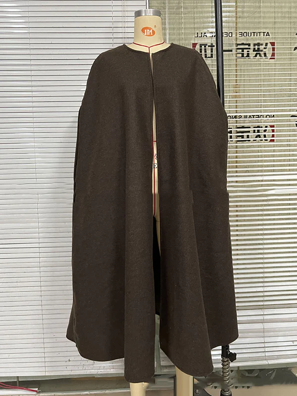 Simple Sleeveless Solid Color Round-Neck Cape Outerwear - Image 11