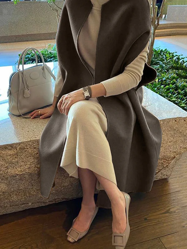 Simple Sleeveless Solid Color Round-Neck Cape Outerwear - Image 2
