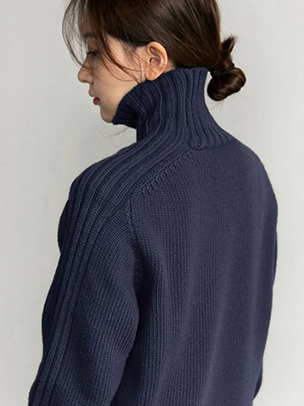 Simple Turtleneck Sweater - Image 11